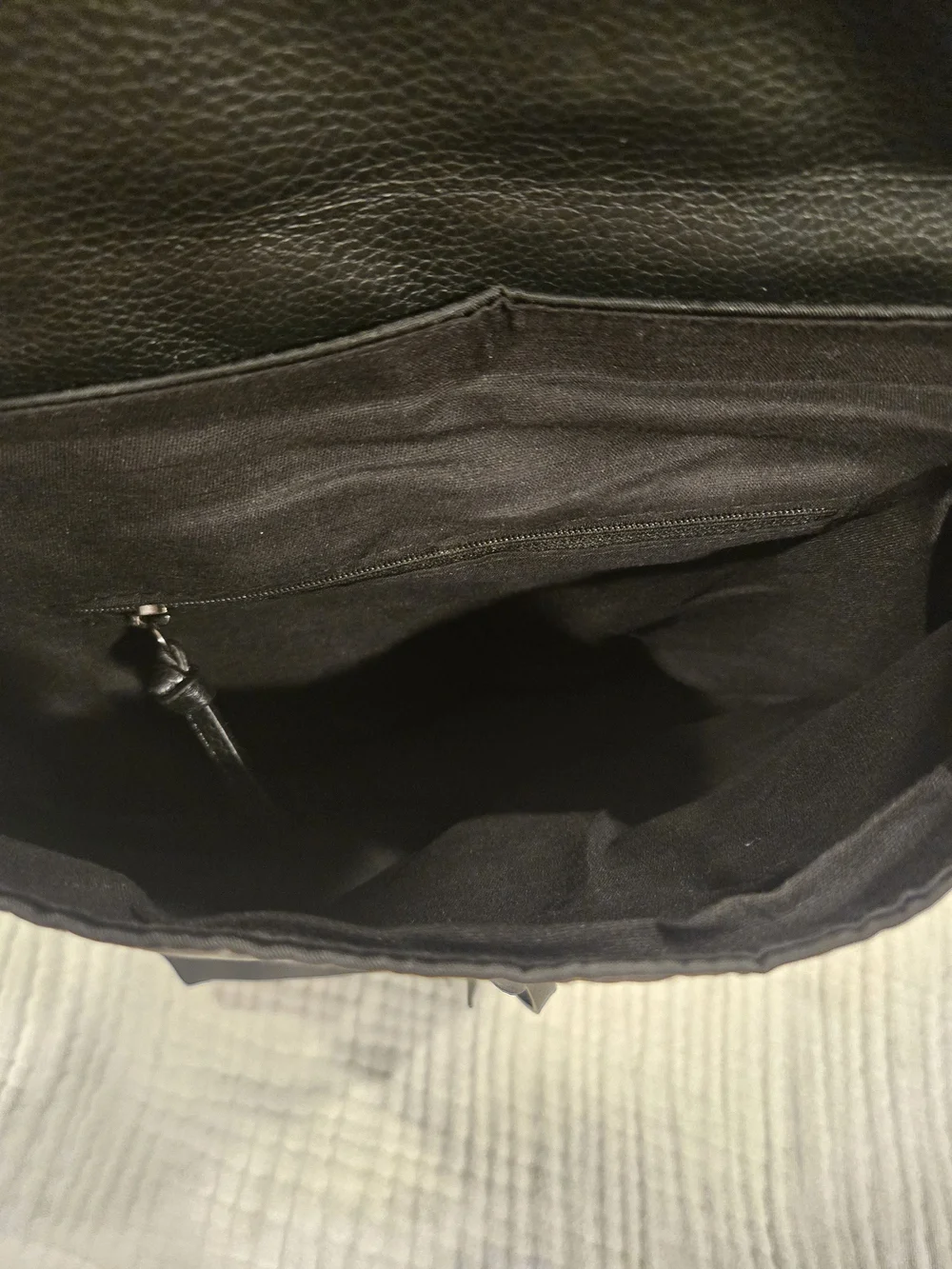 Botkier black mini